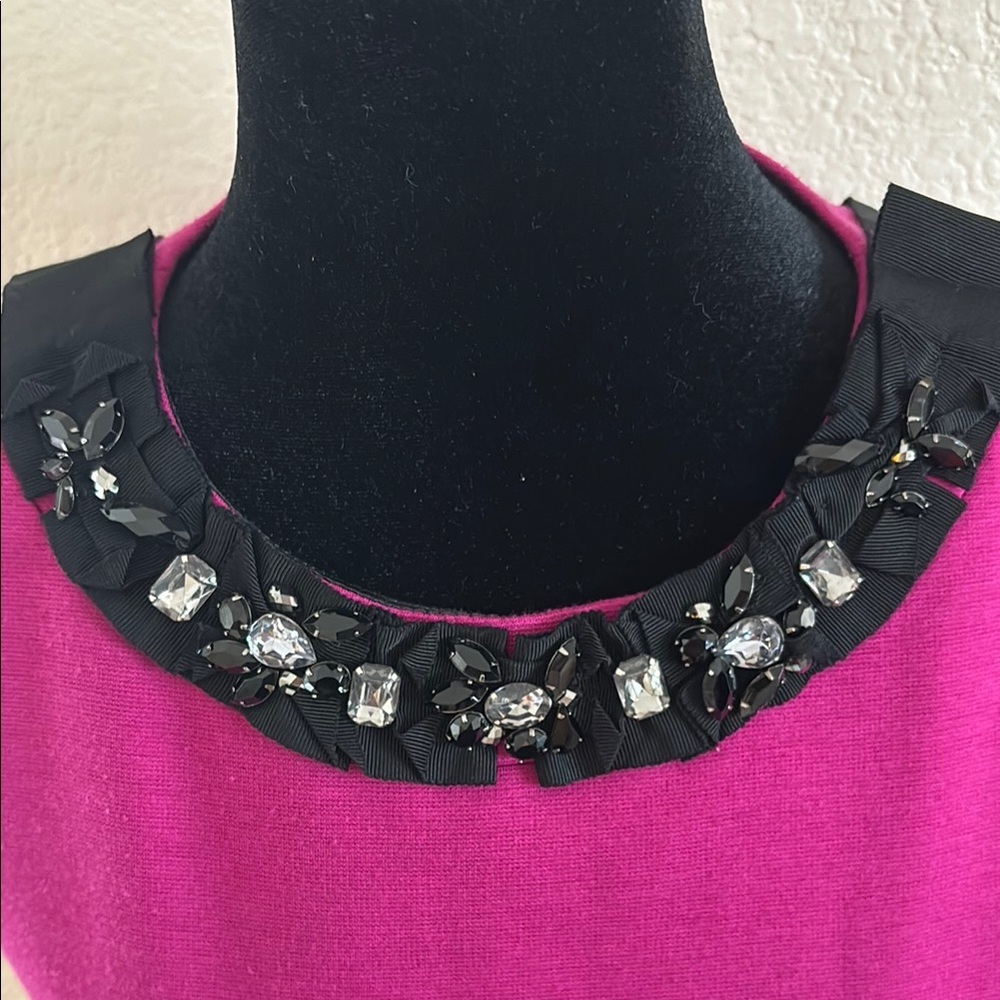 Tahari Rhinestone Statement Piece Dark Fuchsia Sleeveless Sheath Dress 0138 - Picture 2 of 10